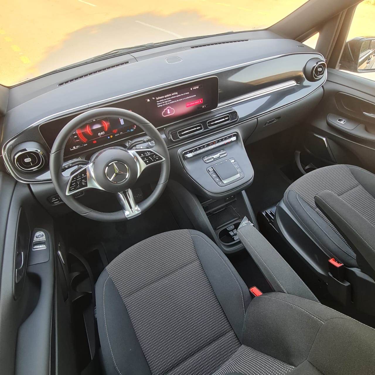MERCEDES V300
