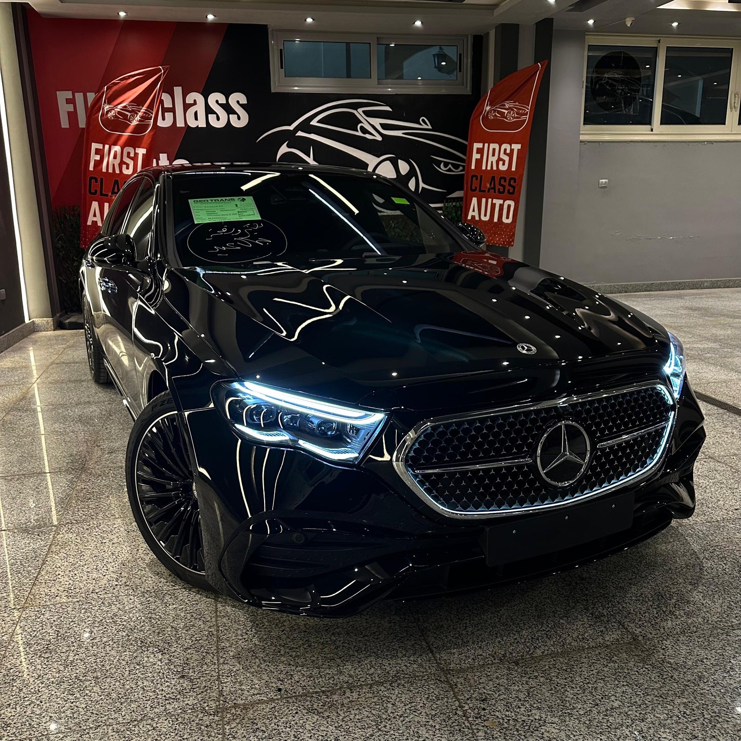 MERCEDES E 200