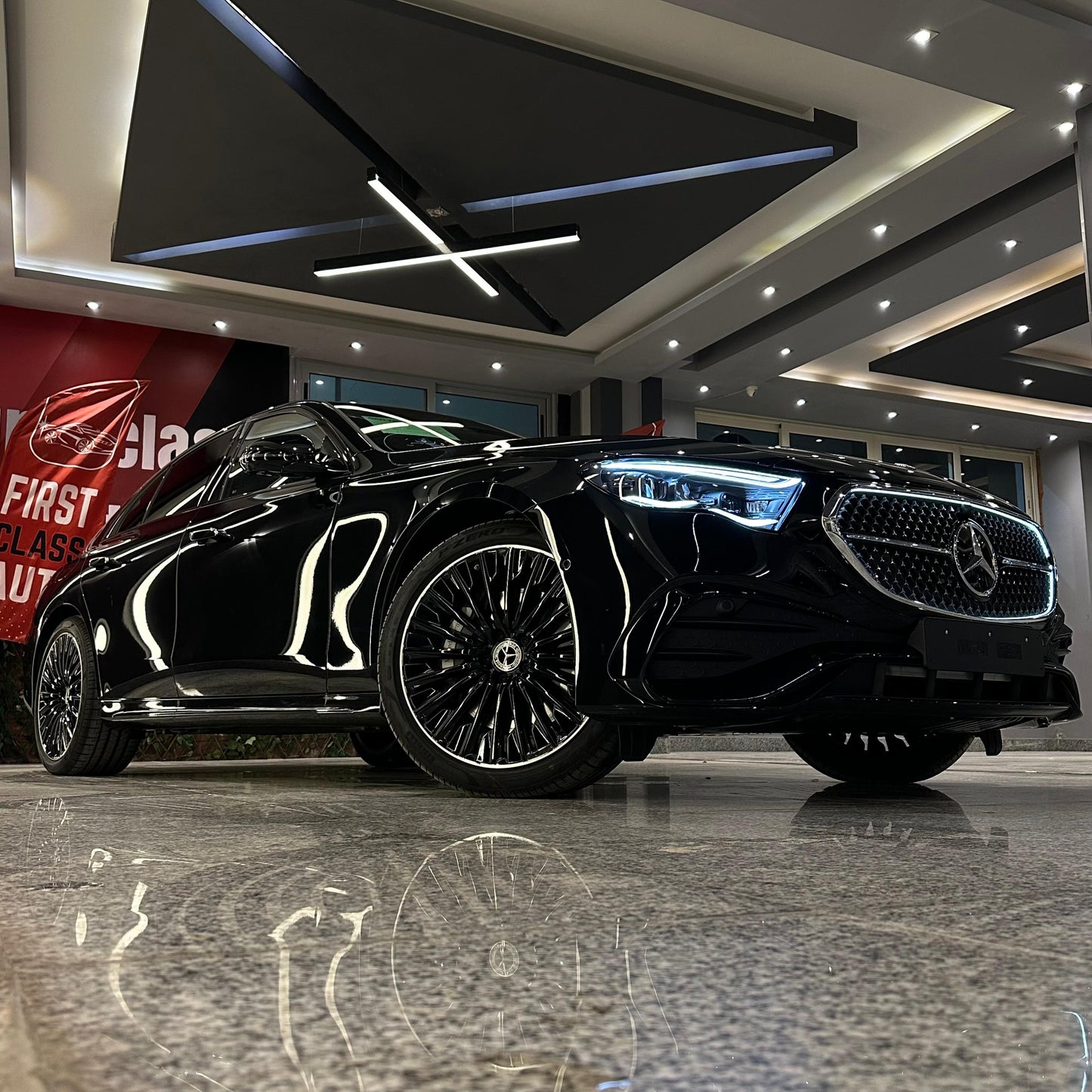 MERCEDES E 200