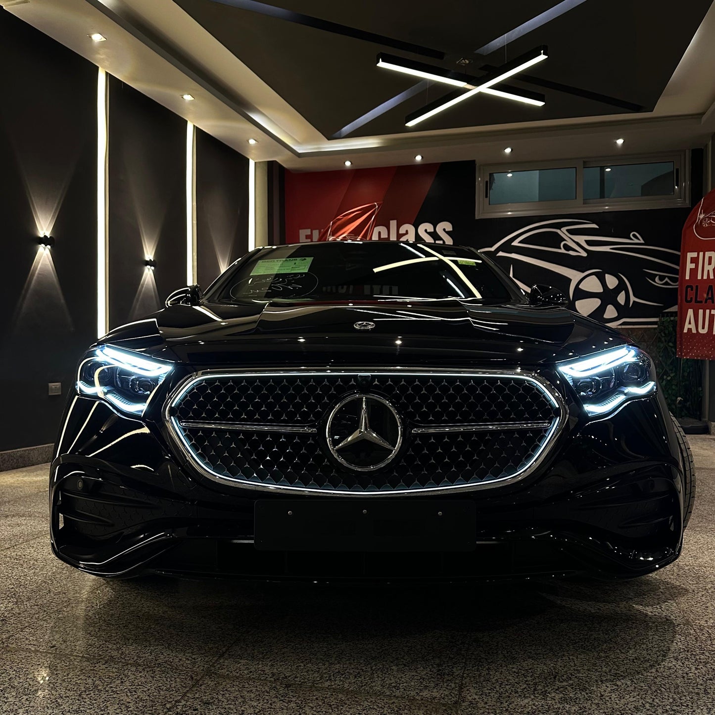 MERCEDES E 200