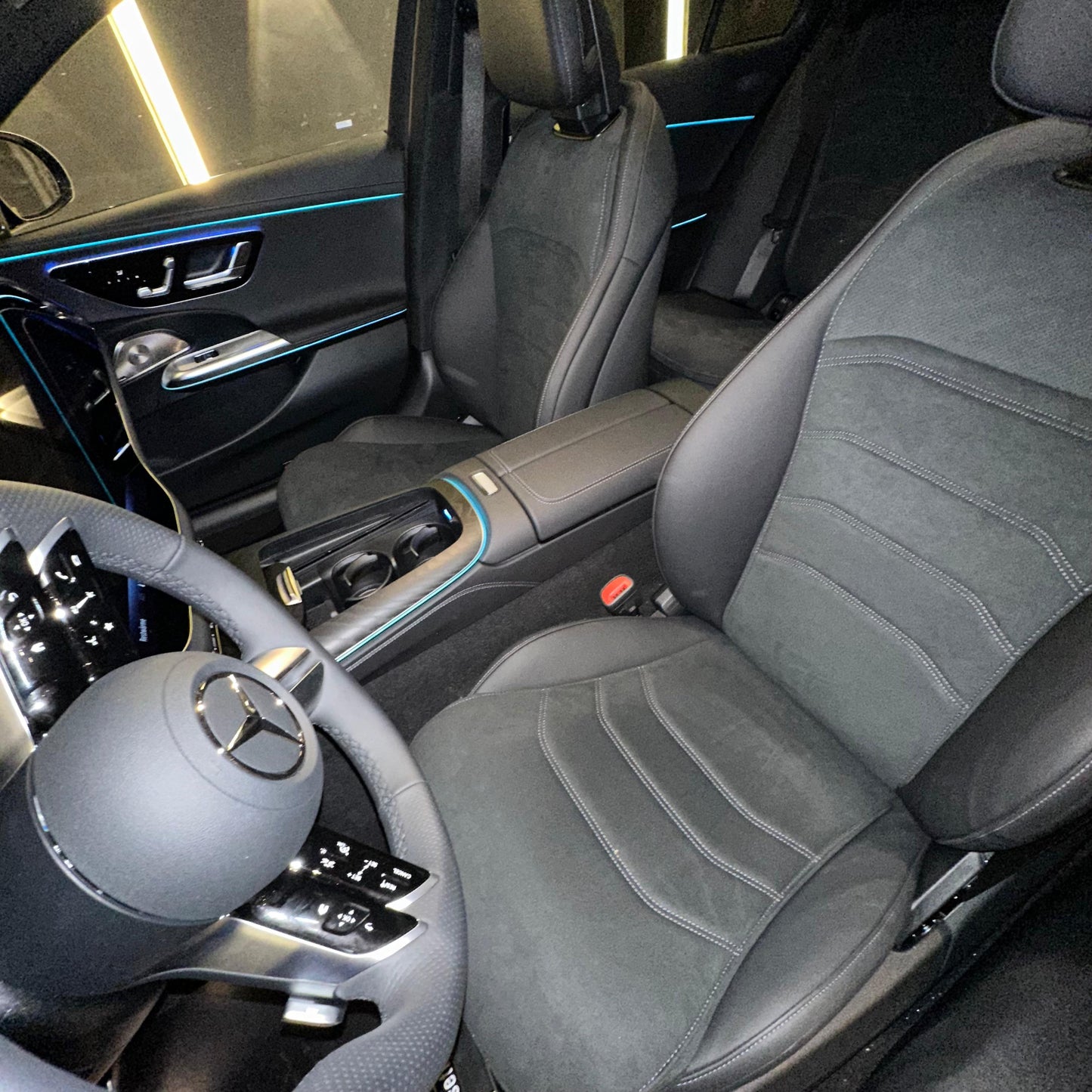 MERCEDES E 200