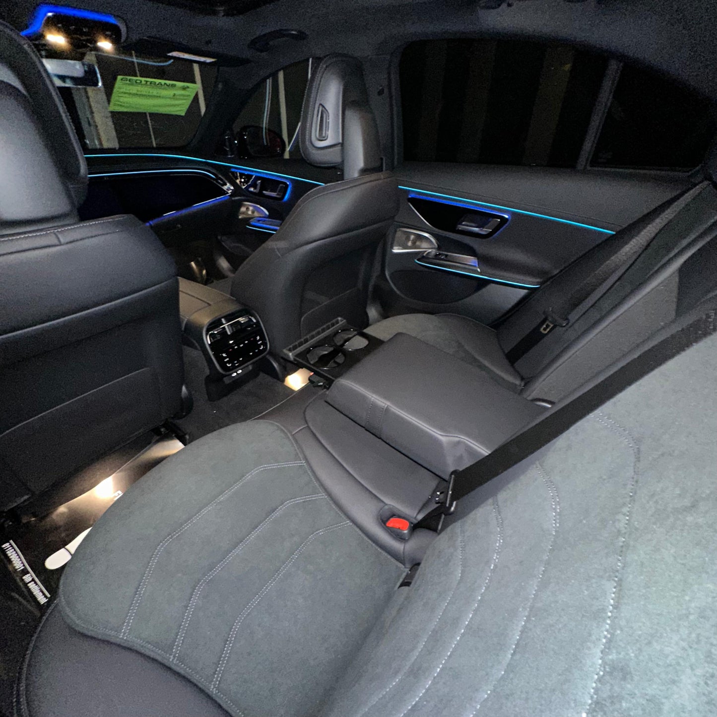 MERCEDES E 200