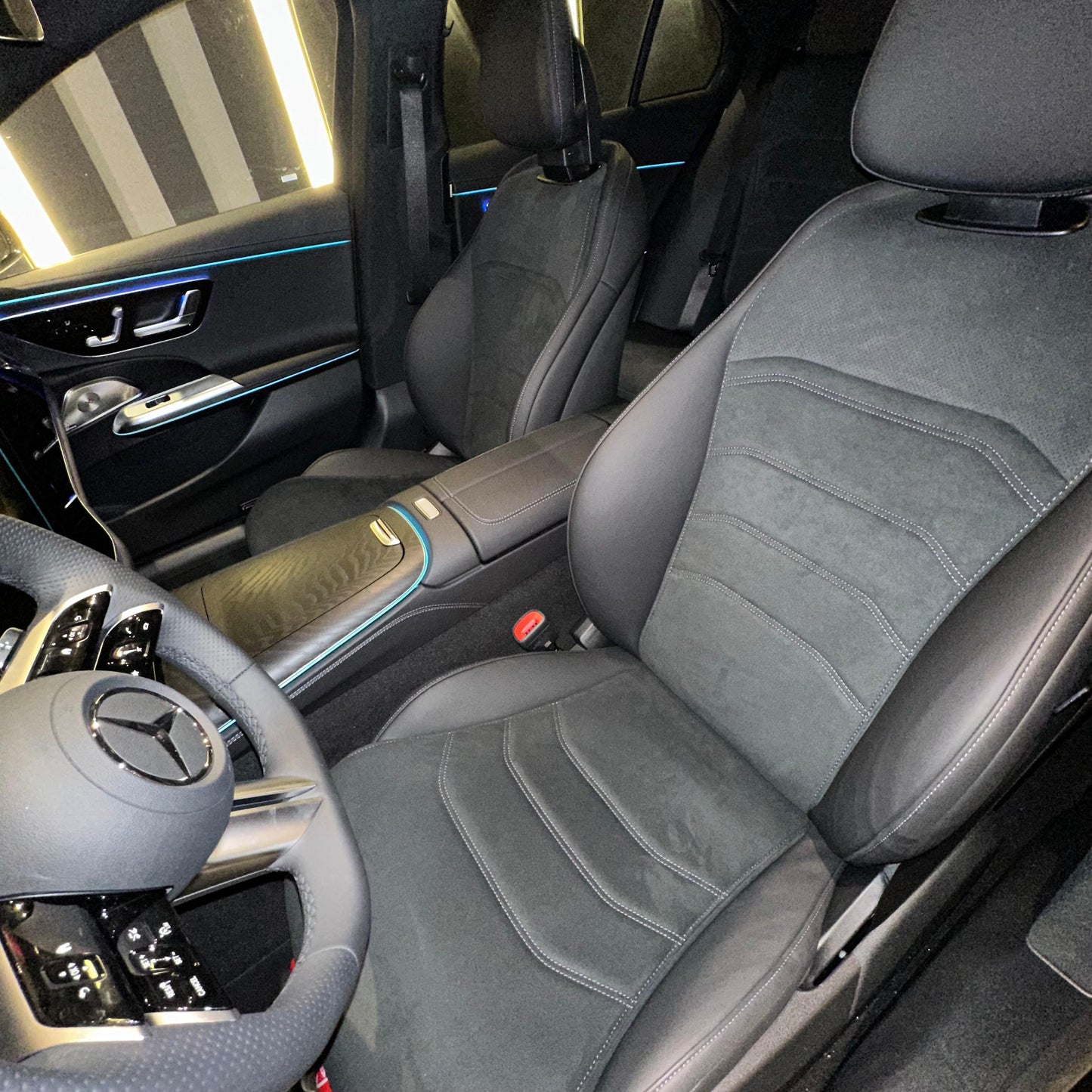 MERCEDES E 200